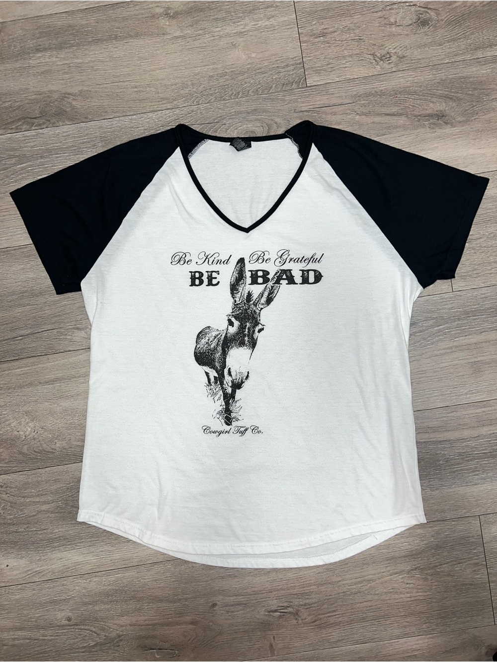 Cowgirl Tuff Co. Be Kind Be Grateful Be Bad Black & White T-Shirt Size XL